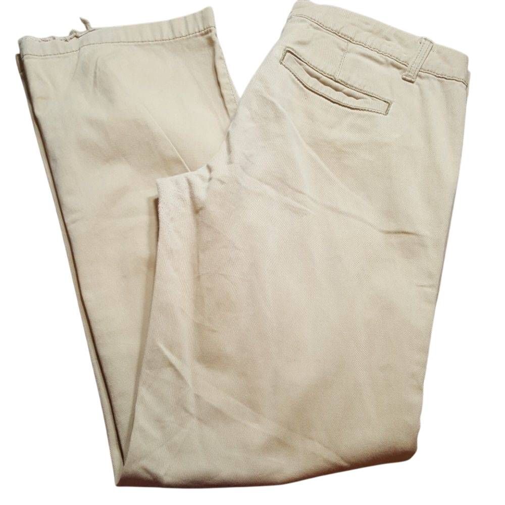 Aeropostal khaki pants 5/6 short